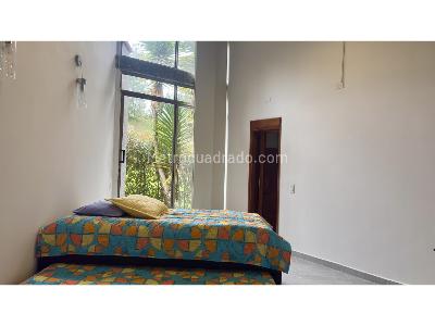 Casa en venta en Loma Del Escobero, Envigado · foto 18 de 20