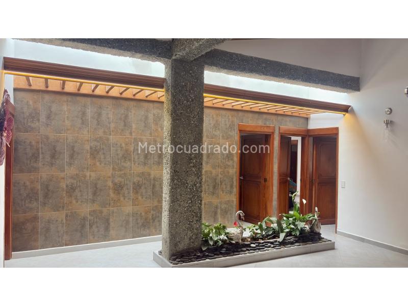 Casa – Envigado, barrio los naranjos, Valle de Aburrá - Vista 4