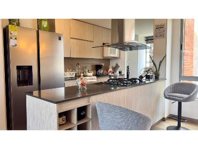 Apartamento de 3 alcobas en venta en Loma De Cumbres, Envigado, 120 m² · foto 3 de 14