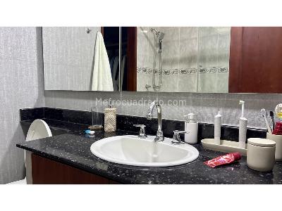Casa de 3 alcobas en venta en Loma Del Escobero, Envigado, 200 m² · foto 15 de 20