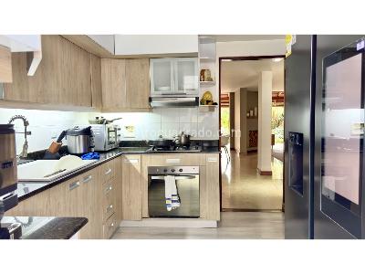 Casa de 3 alcobas en venta en Loma Del Escobero, Envigado, 200 m² · foto 7 de 20
