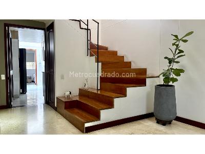 Casa de 3 alcobas en venta en Loma Del Escobero, Envigado, 200 m² · foto 9 de 20