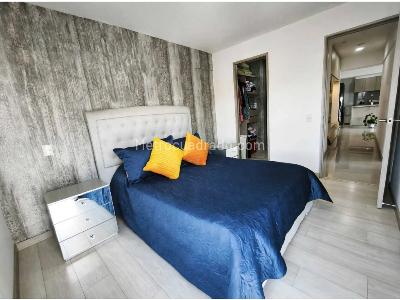 Apartamento de 3 alcobas en venta en Tres Esquinas, Sabaneta, 74 m² · foto 8 de 11