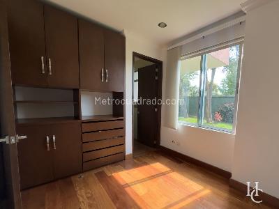 Casa de 5 alcobas en venta en Guaymaral San Simon, Bogotá, 1620 m² · foto 10 de 20