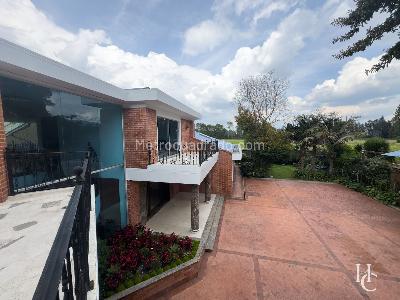 Casa de 5 alcobas en venta en Guaymaral San Simon, Bogotá, 1620 m² · foto 19 de 20