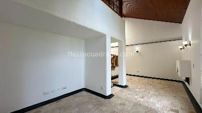 Casa de 5 alcobas en venta en Santa Lucia, Chía, 248 m² · foto 4 de 20
