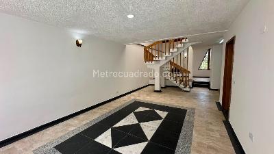 Casa de 5 alcobas en venta en Santa Lucia, Chía, 248 m² · foto 6 de 20