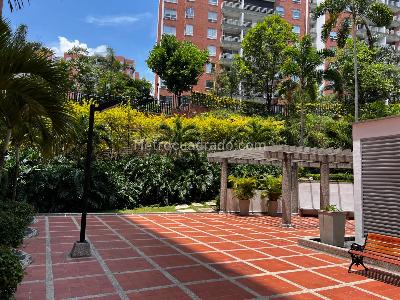 Apartamento de 3 alcobas en venta en Altos Normandia, Cali, 165 m² · foto 9 de 19