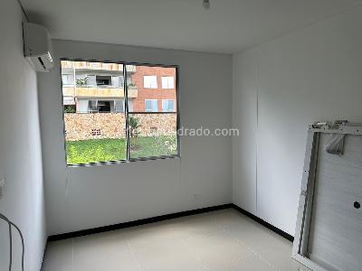 Apartamento de 3 alcobas en venta en Ciudad Jardin, Cali, 128 m² · foto 13 de 20