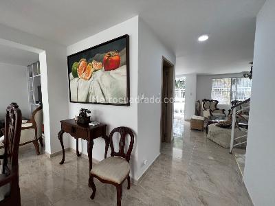 Casa de 3 alcobas en venta en El Limonar Uniplanta, Cali, 230 m² · foto 4 de 20