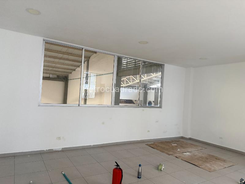 Bodega en Arriendo, POPULAR, Cali - Más
