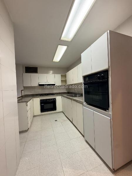 Piso – Cali, Ciudad Jardín, Comuna 22 - Más