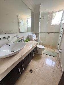Casa de 5 alcobas en venta en Pance, Cali, 450 m² · foto 2 de 20