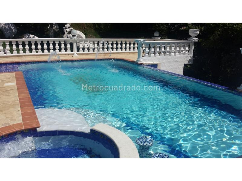 Casa – Copacabana, Valle de Aburrá - Más