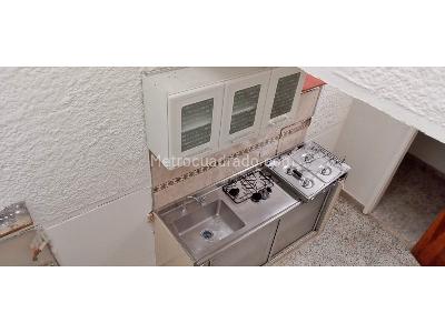 Casa de 5 alcobas en venta en Santa Teresita, Medellín, 325 m² · foto 6 de 16
