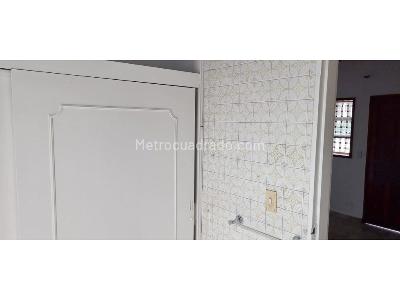 Casa de 5 alcobas en venta en Santa Teresita, Medellín, 325 m² · foto 14 de 16