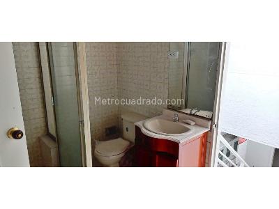 Casa de 5 alcobas en venta en Santa Teresita, Medellín, 325 m² · foto 15 de 16