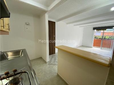 Apartamento en venta en Los Colores, Medellín · foto 7 de 20