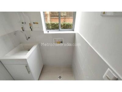 Apartamento de 2 alcobas en venta en Plaza Fabricato, Bello, 54 m² · foto 5 de 12