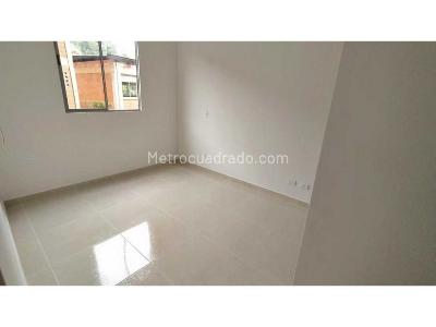 Apartamento de 2 alcobas en venta en Plaza Fabricato, Bello, 54 m² · foto 6 de 12