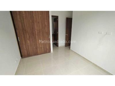 Apartamento de 2 alcobas en venta en Plaza Fabricato, Bello, 54 m² · foto 10 de 12