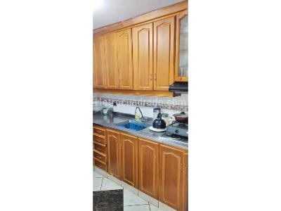 Apartamento de 3 alcobas en venta en Poblado Loma Del Garabato, Medellín, 85 m² · foto 6 de 18