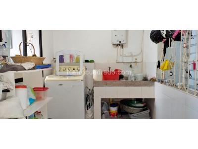 Apartamento de 3 alcobas en venta en Poblado Loma Del Garabato, Medellín, 85 m² · foto 12 de 18