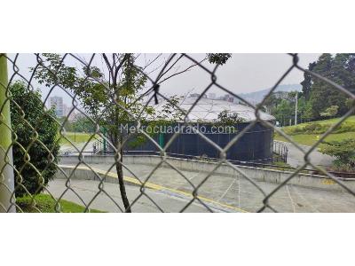 Apartamento de 3 alcobas en venta en Poblado Loma Del Garabato, Medellín, 85 m² · foto 16 de 18