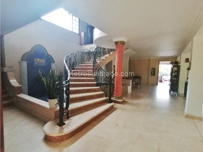 Casa de 5 alcobas en venta en Loma El Atravesado, Envigado, 1837 m² · foto 9 de 20