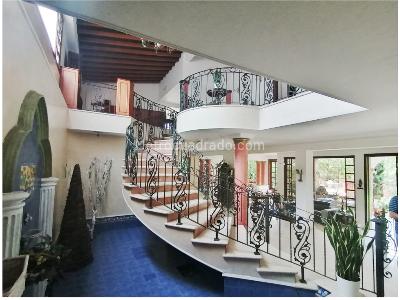 Casa de 5 alcobas en venta en Loma El Atravesado, Envigado, 1837 m² · foto 10 de 20