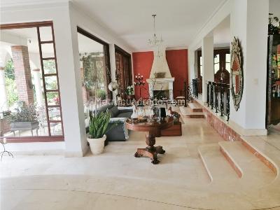 Casa de 5 alcobas en venta en Loma El Atravesado, Envigado, 1837 m² · foto 15 de 20