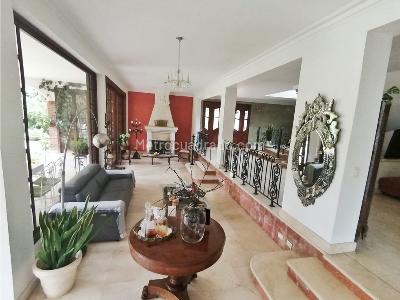 Casa de 5 alcobas en venta en Loma El Atravesado, Envigado, 1837 m² · foto 17 de 20