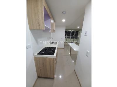 Apartamento de 2 alcobas en venta en Manchester, Bello, 51 m² · foto 8 de 17