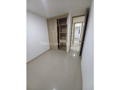 Apartamento de 2 alcobas en venta en Manchester, Bello, 51 m² · foto 12 de 17