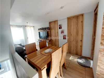 Apartamento de 3 alcobas en venta en San Gabriel, Bello, 85 m² · foto 3 de 20
