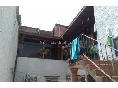 Casa de 5 alcobas en venta en La Floresta, Medellín, 286 m² · foto 13 de 15