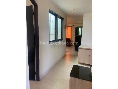 Casa de 3 alcobas en venta en Manrique Las Esmeraldas, Medellín, 128 m² · foto 7 de 16