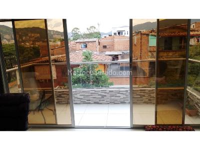 Apartamento en venta en El Carmelo, Itagüí · foto 3 de 19