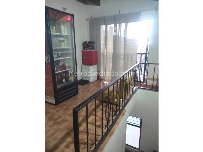 Apartamento de 2 alcobas en venta en Prado, Bello, 74 m² · foto 4 de 12