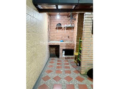 Apartamento de 2 alcobas en venta en Prado, Bello, 74 m² · foto 10 de 12