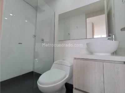 Apartamento de 2 alcobas en venta en Las Lomitas, Sabaneta, 86 m² · foto 11 de 14