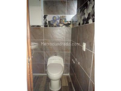 Apartamento de 4 alcobas en venta en La Cumbre, Bello, 105 m² · foto 13 de 19