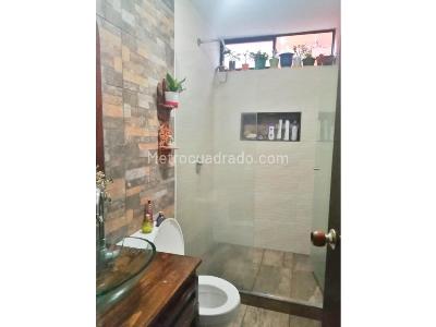 Apartamento de 3 alcobas en venta en Poblado Loma Del Garabato, Medellín, 72 m² · foto 12 de 14