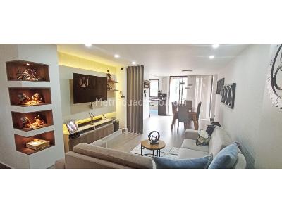 Apartamento de 4 alcobas en venta en Belen Malibu, Medellín, 150 m² · foto 2 de 20