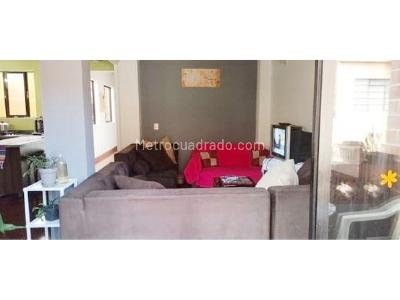 Apartamento en venta en La Milagrosa, Medellín · foto 7 de 19