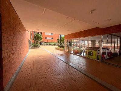 Apartamento de 2 alcobas en venta en Niquia, Bello, 56 m² · foto 18 de 20