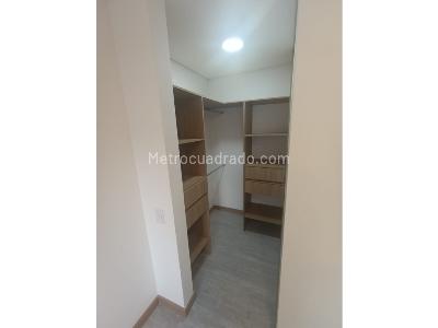 Apartamento de 3 alcobas en venta en Plaza Fabricato, Bello, 71 m² · foto 7 de 17