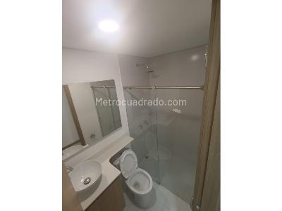 Apartamento de 3 alcobas en venta en Plaza Fabricato, Bello, 71 m² · foto 11 de 17