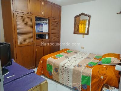 Casa de 4 alcobas en venta en Robledo Aures, Medellín, 141 m² · foto 12 de 20
