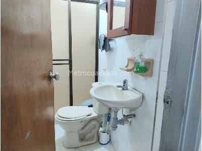 Casa de 4 alcobas en venta en Robledo Aures, Medellín, 141 m² · foto 13 de 20